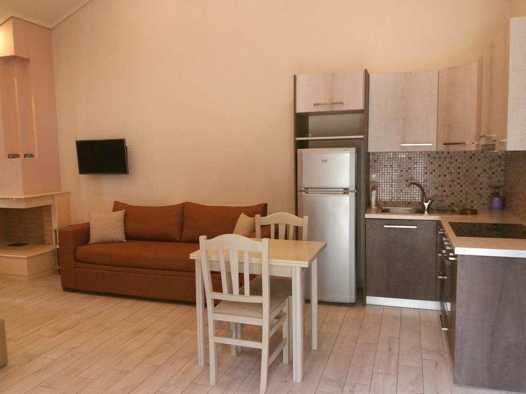 Giannis Village Resort แอสตาโกส ภายนอก รูปภาพ