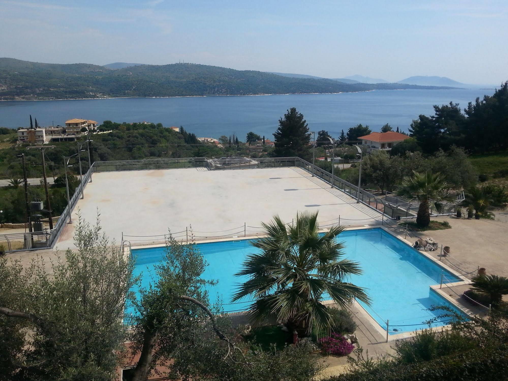 Giannis Village Resort แอสตาโกส ภายนอก รูปภาพ